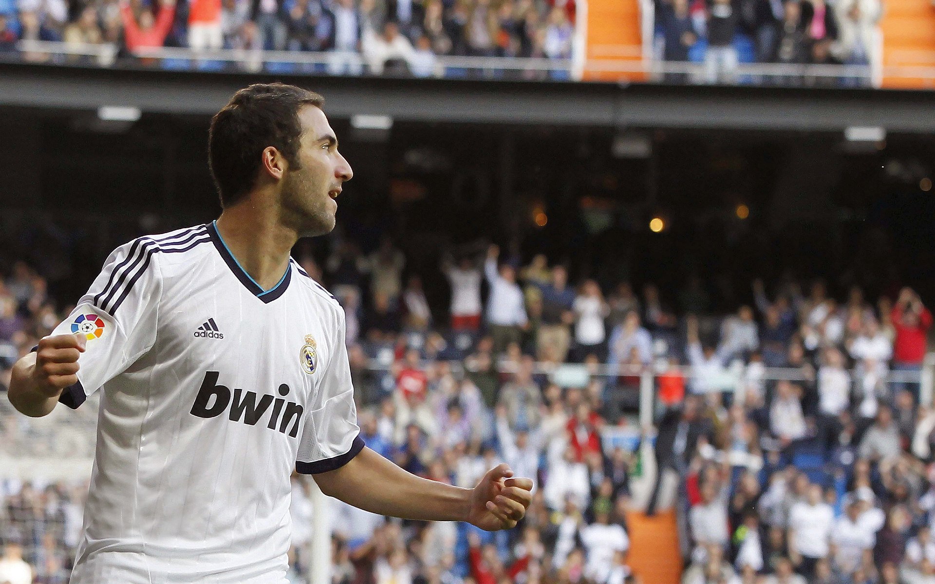 川崎前锋锋线火力全开，川崎前锋摩托车